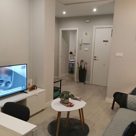 Piso Benito Apartment Ourense Bagian luar foto